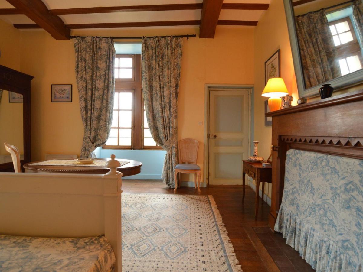 Magnificent Holiday Home With Pool Saint-Paul-du-Bois Zimmer foto